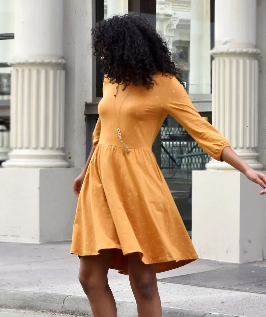 The AUTUMN dress in Mustard print