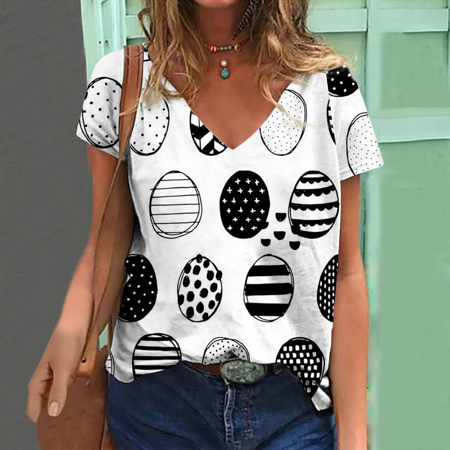 Womens Easter Shirts Short Sleeve V-Neck Easter's Day Tops Rabbits Bunny T-Shirt Floral Print Boho Tees Tunic Top